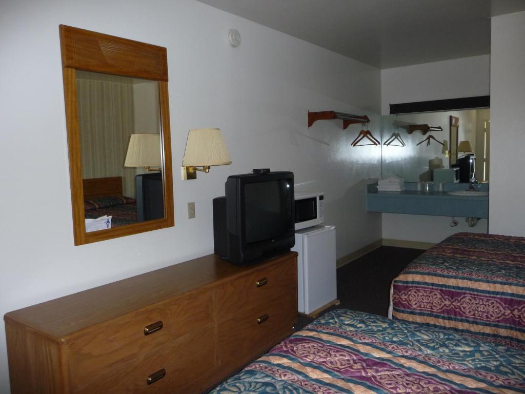 Red Rose Motel อลิซาเบธทาวน์ ห้อง รูปภาพ