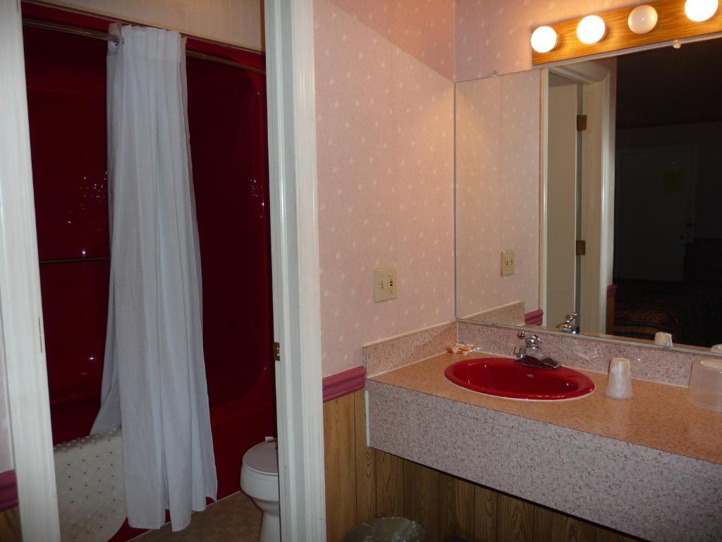 Red Rose Motel อลิซาเบธทาวน์ ห้อง รูปภาพ